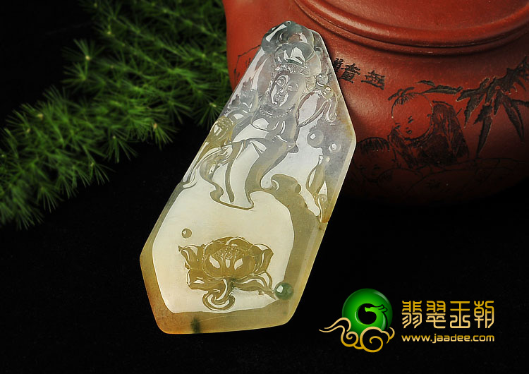 冰种三彩缅甸翡翠A货观音挂件