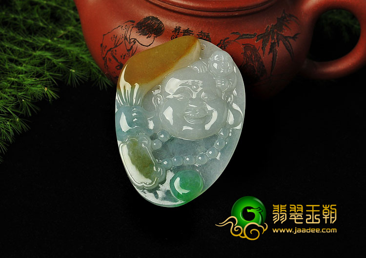冰种三彩缅甸翡翠A货玉佛挂件