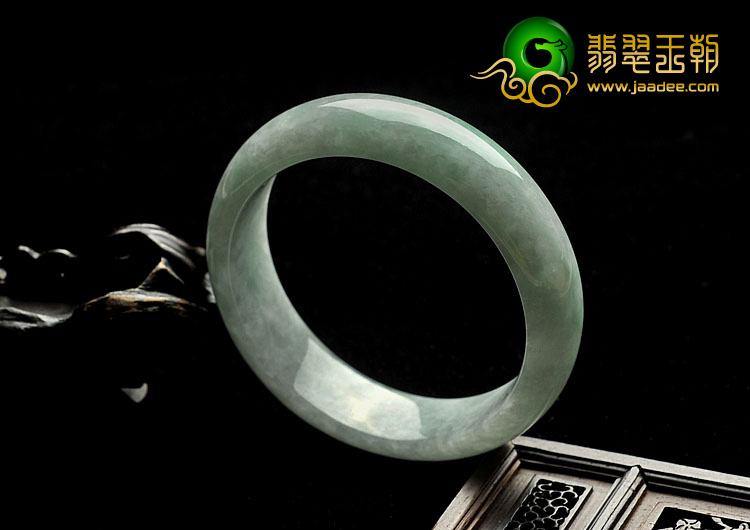 糯冰种飘翠缅甸翡翠A货手镯（59.2mm）