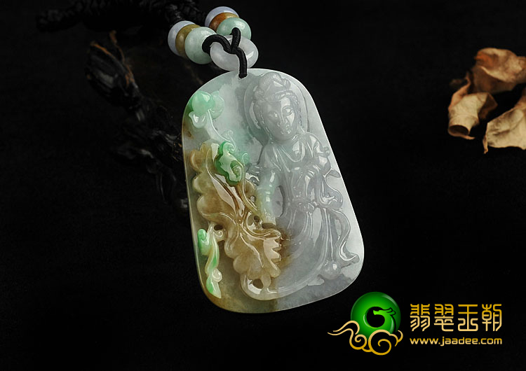 糯冰种三彩缅甸翡翠A货站观音挂件
