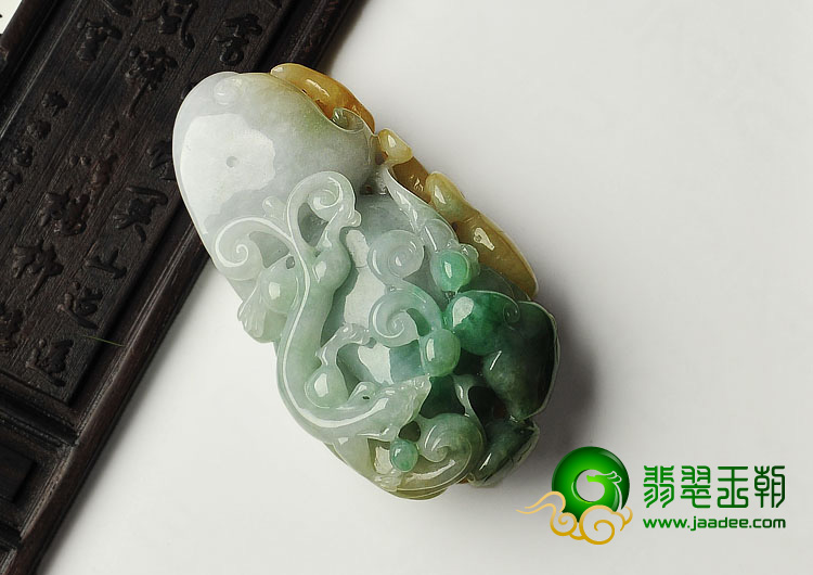 糯冰种三彩缅甸翡翠A货福寿如意挂件
