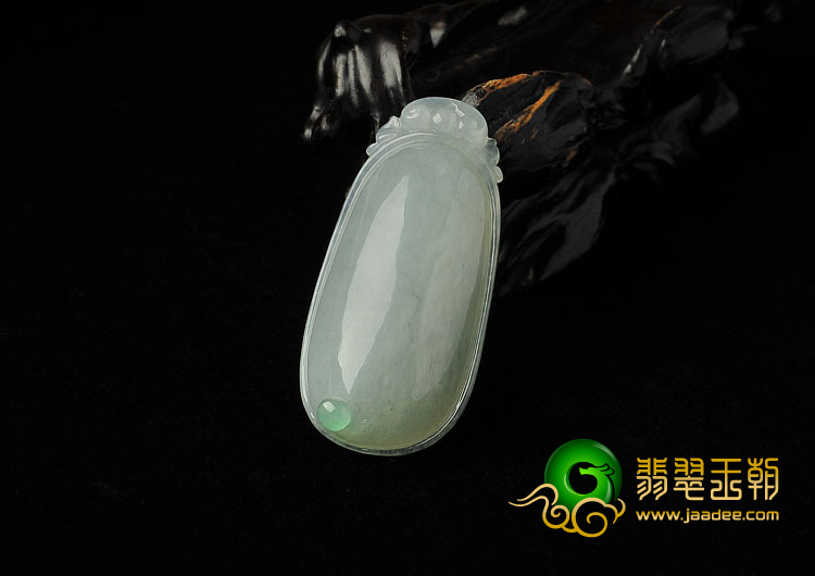 糯冰种晴水缅甸翡翠A货福瓜挂件