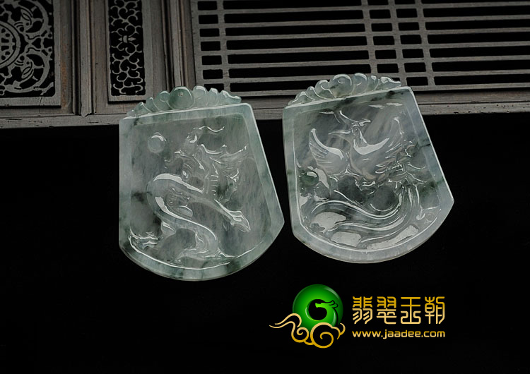 冰种飘花缅甸翡翠A货龙凤牌挂件（一对）