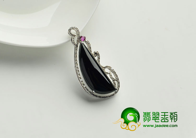 冰种墨翠缅甸翡翠A货镶白金胸坠（真钻）