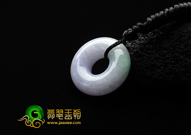 糯冰种淡春带彩缅甸翡翠A货平安环挂件