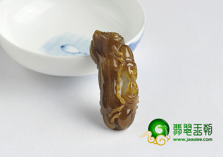 糯冰种褐黄翡缅甸翡翠A货富甲一方挂件