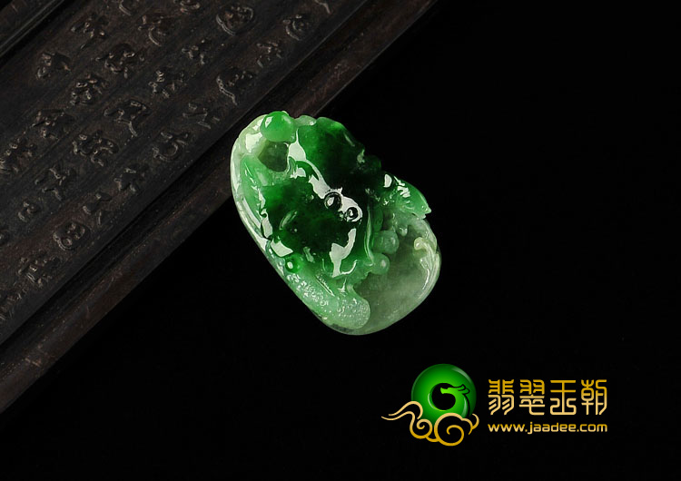 冰种阳绿缅甸翡翠A货年年有余挂件