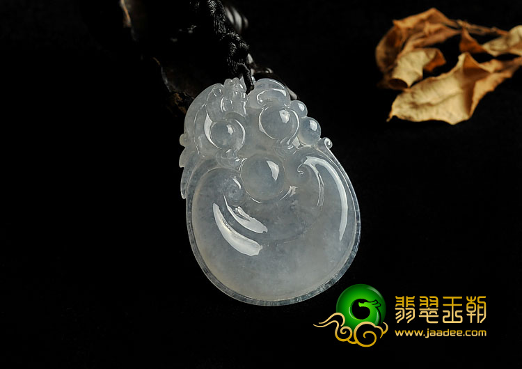 冰种淡晴水缅甸翡翠A货貔貅如意挂件