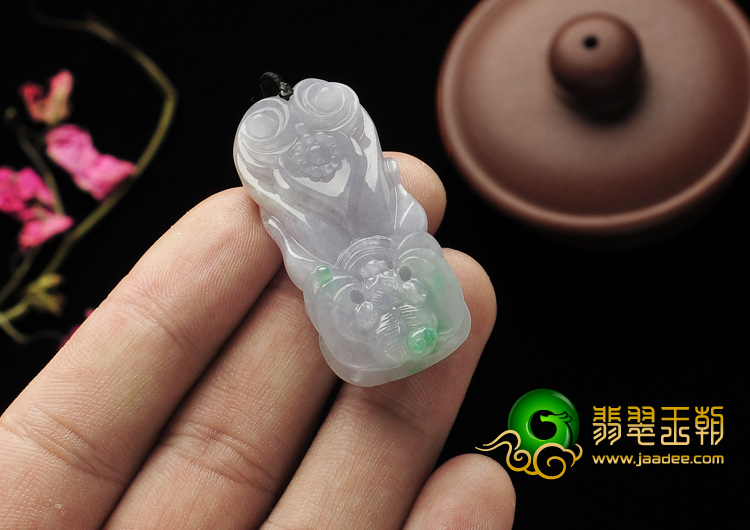 糯冰种春带彩缅甸翡翠福寿如意挂件