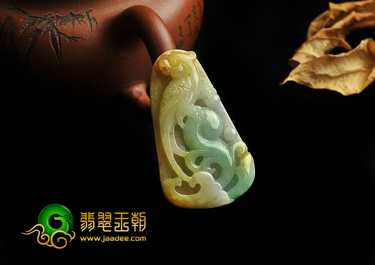 糯冰种黄加绿缅甸翡翠A货鹦鹉挂件