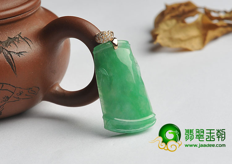 冰种苹果绿缅甸翡翠A货节节高挂件
