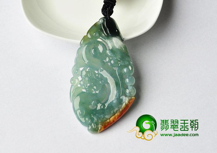冰种晴水略带褐红黄翡缅甸翡翠A货龙牌挂件