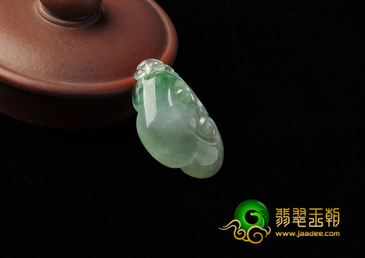 冰种晴水缅甸翡翠A货如意挂件