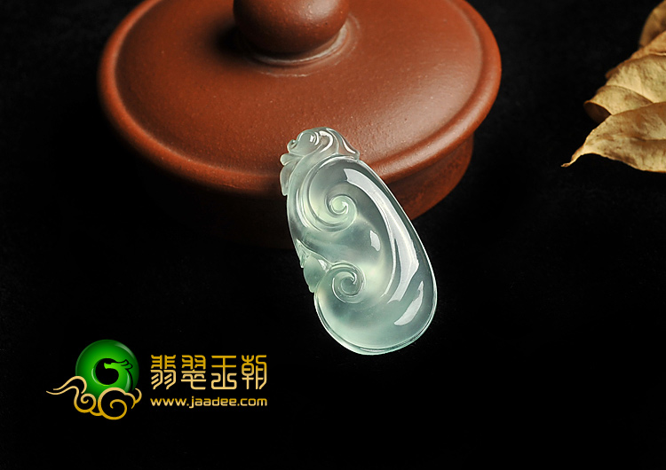冰玻种晴水缅甸翡翠A货如意挂件