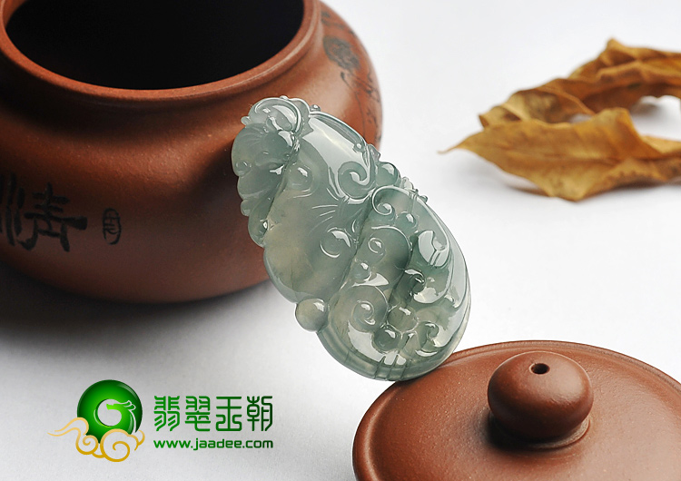 冰种晴水飘花缅甸翡翠A货如意挂件
