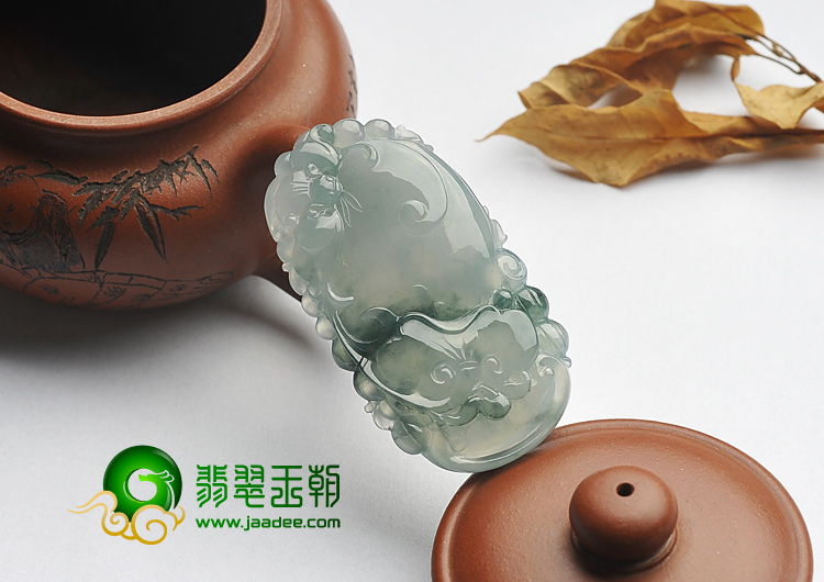 冰种晴水飘花缅甸翡翠A货如意挂件