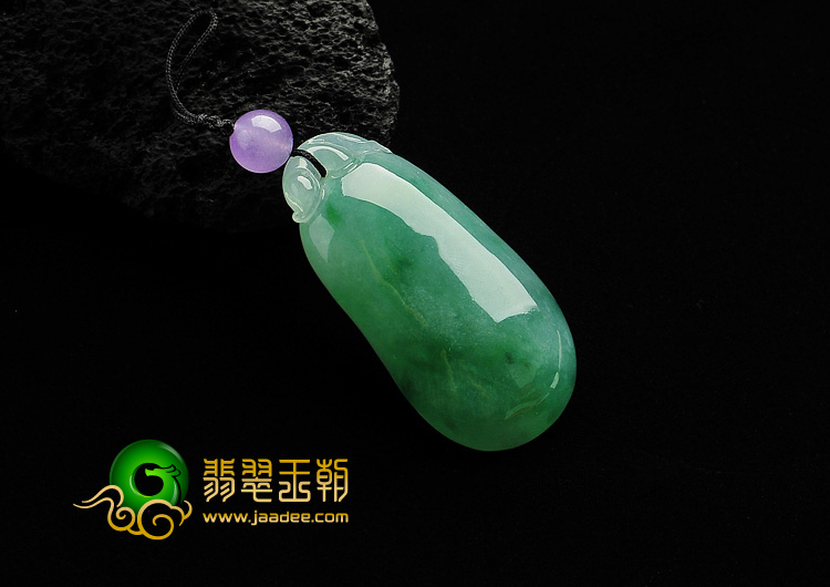冰种飘翠缅甸翡翠A货福瓜挂件