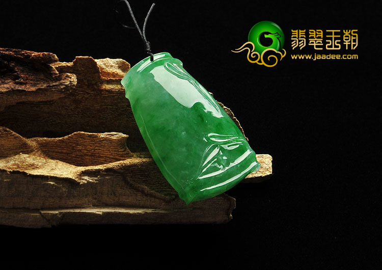 糯冰种绿晴水飘翠缅甸翡翠A货节节高挂件