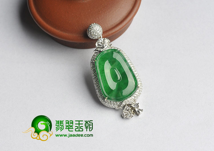 冰种正阳绿缅甸翡翠A货镶白金福在眼前挂件