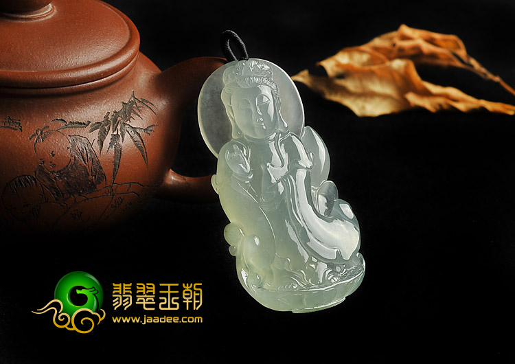 冰种晴水缅甸翡翠A货站观音挂件