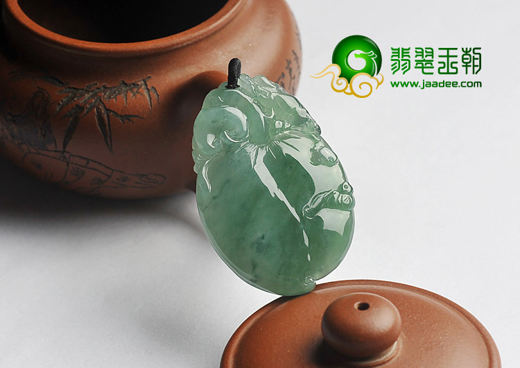 冰种晴水缅甸翡翠A货寿桃挂件