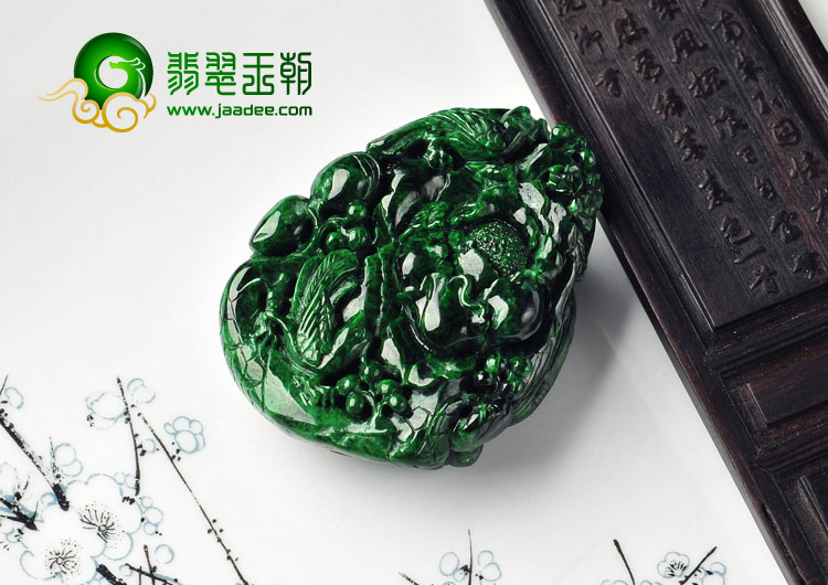 细糯种浓绿缅甸翡翠A货富贵双喜挂件