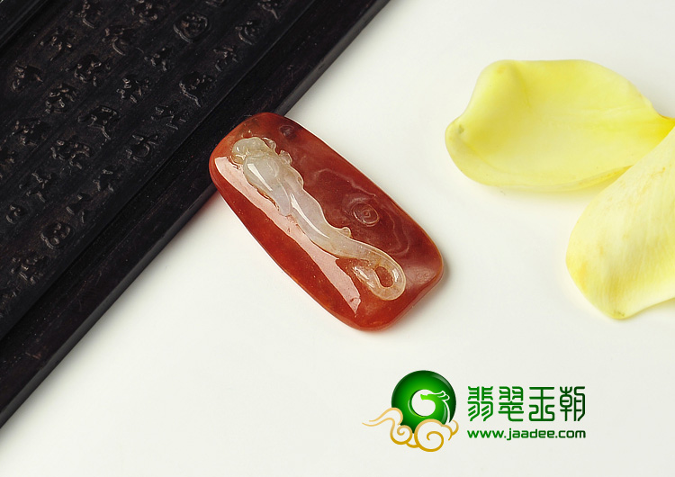 糯冰种红黄翡缅甸翡翠A货螭龙挂件