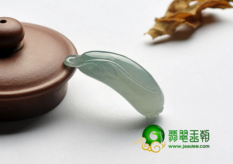 冰种晴水缅甸翡翠A货福瓜挂件