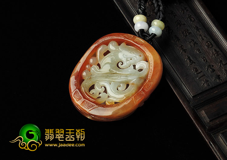 糯冰种褐红翡缅甸翡翠A货龙牌挂件