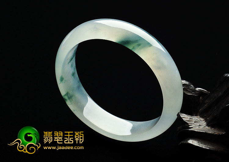 冰玻种飘花缅甸翡翠A货手镯（57.9mm）