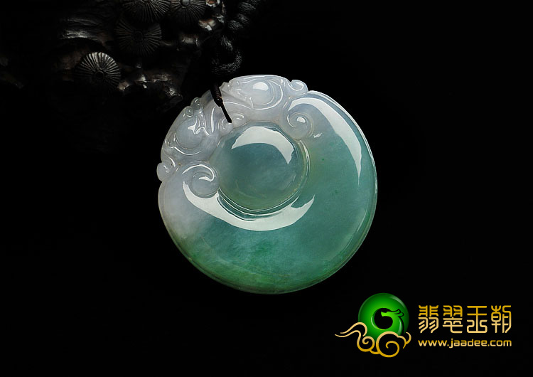 冰种翠色缅甸翡翠A货双龙如意挂件