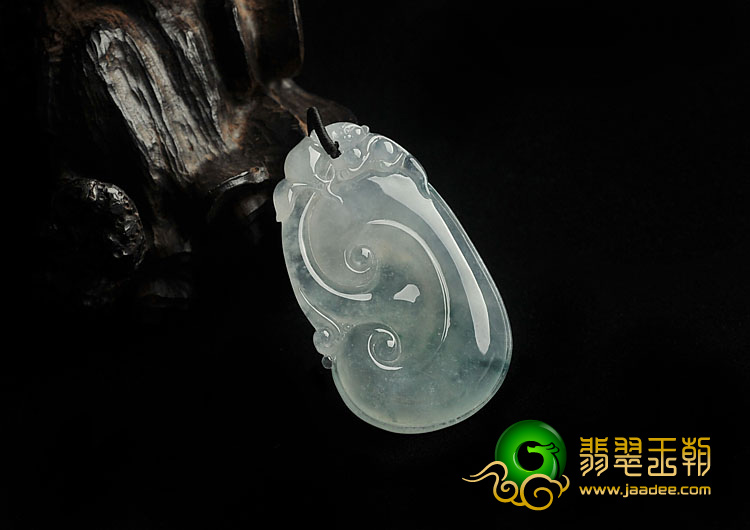 冰种飘花缅甸翡翠A货如意挂件
