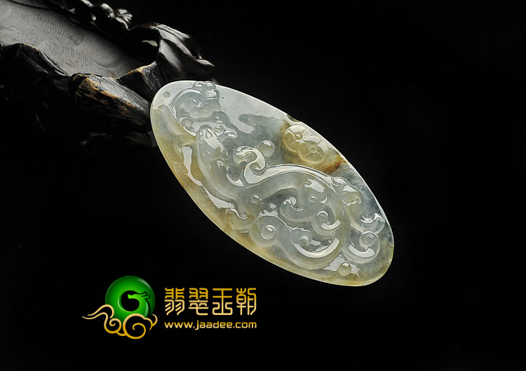 冰玻种飘花缅甸翡翠A货螭龙挂件