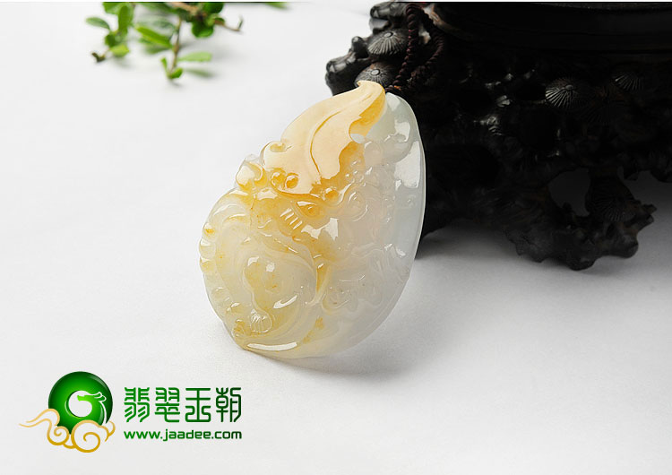 糯冰种黄翡缅甸翡翠A货龙凤呈祥挂件