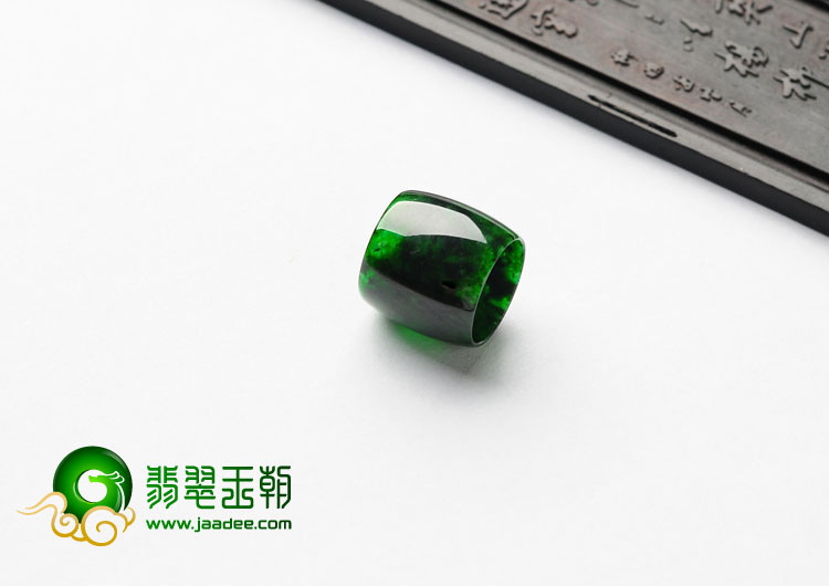 糯冰种癣加绿缅甸翡翠A货路路通挂件