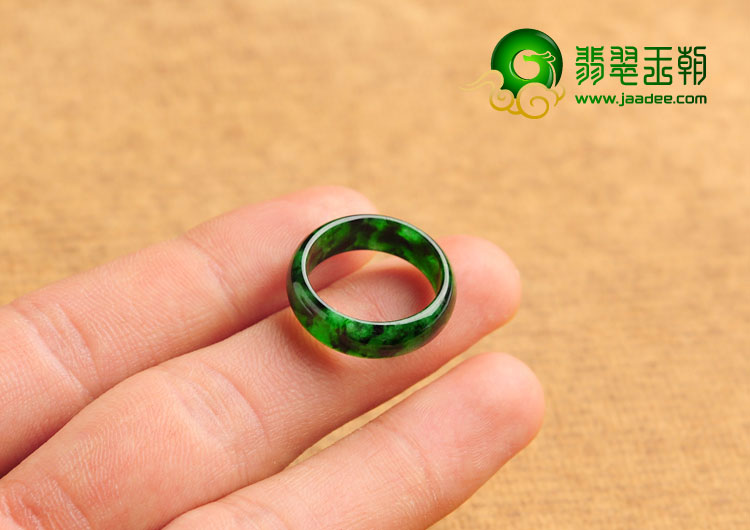 糯冰种癣加绿缅甸翡翠A货指环
