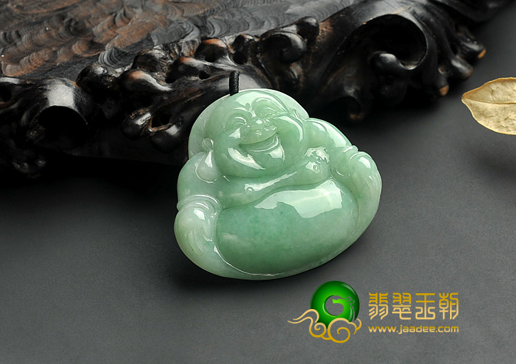 糯冰种豆色缅甸翡翠A货玉佛挂件