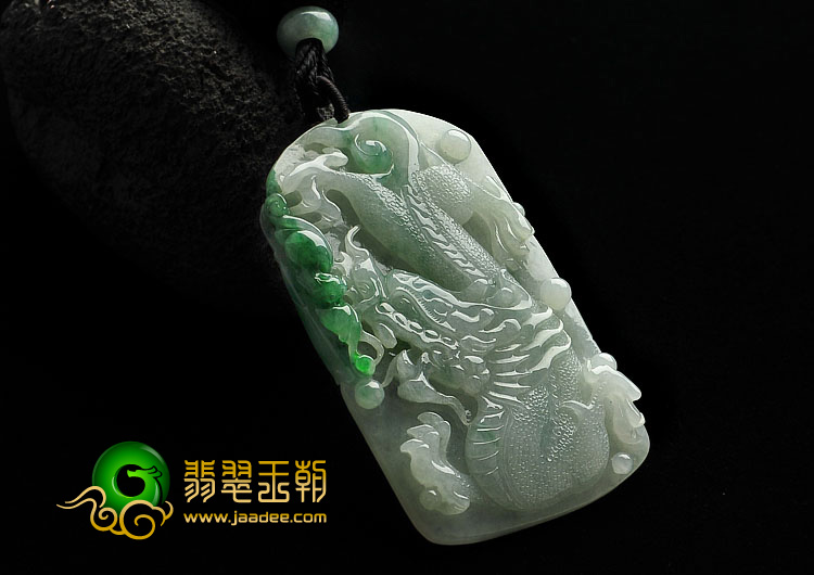 糯冰种飘翠缅甸翡翠A货龙牌挂件