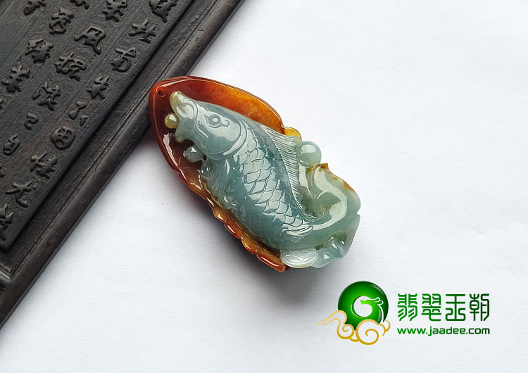 糯冰种晴水褐黄翡缅甸翡翠A货年年有余挂件