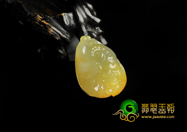 冰种黄翡缅甸翡翠A货福在眼前挂件