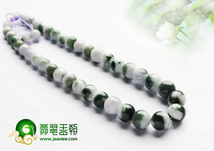 糯冰种飘花缅甸翡翠A货项链