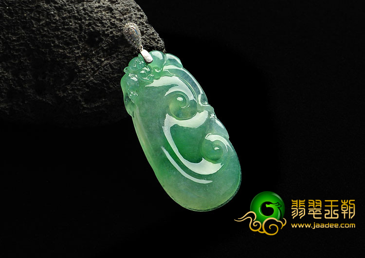 冰种绿晴水缅甸翡翠A货如意挂件