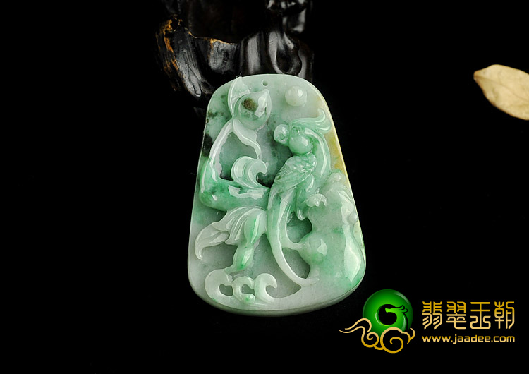 糯冰种飘翠缅甸翡翠A货鹦鹉挂件