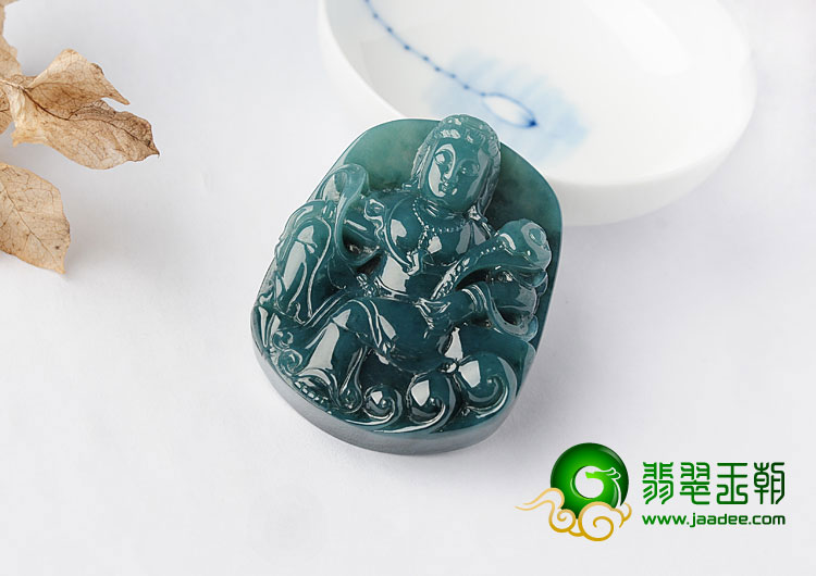 糯冰种蓝水缅甸翡翠A货观音挂件