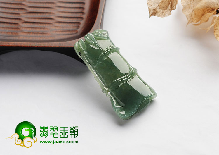 糯冰种油青缅甸翡翠A货节节高挂件