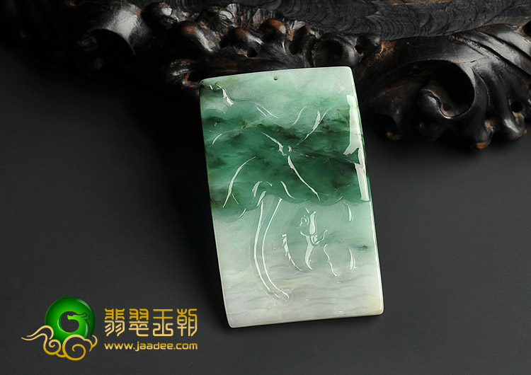 糯冰种飘花缅甸翡翠A货年年有余挂件