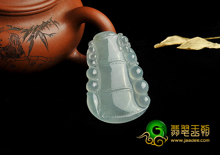 冰种晴水缅甸翡翠A货节节高挂件