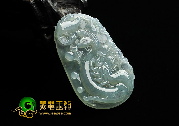 冰种晴水缅甸翡翠A货龙牌挂件