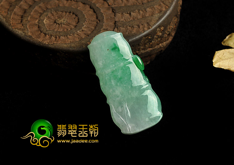 冰种翠色缅甸翡翠A货节节高挂件
