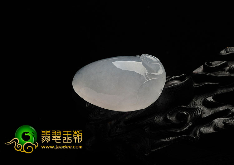 糯冰种淡晴水缅甸翡翠A货福瓜挂件